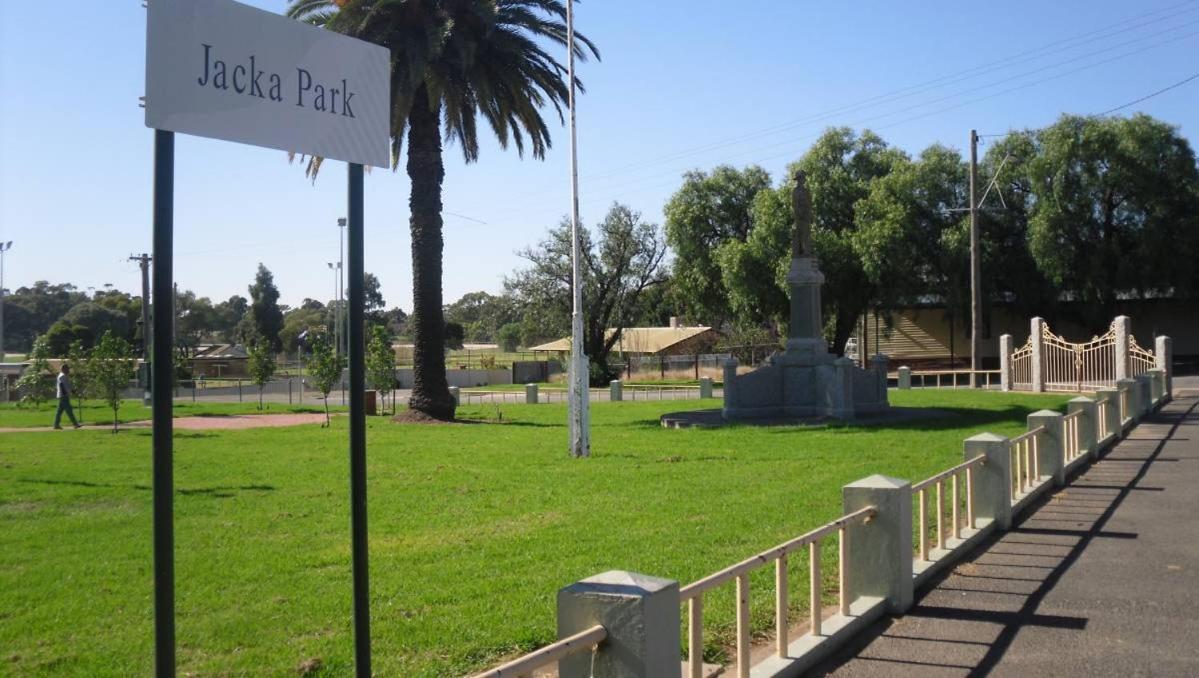 Wedderburn Goldseeker Motel Exterior photo